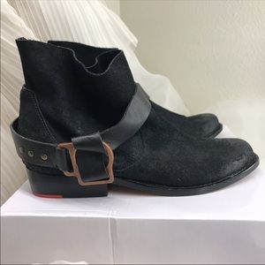 Woman’s joes brand western style booties size 7